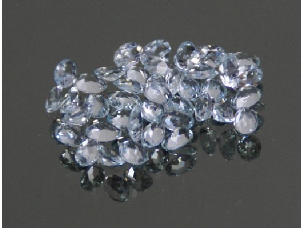 GEMAS OVALADAS FACETADAS AGUAMARINA EXTRA 4x6mm -1ud-