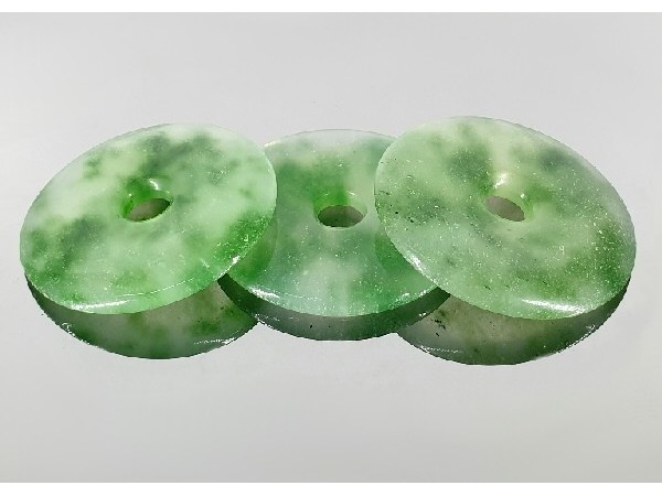 COLGANTE DONUT JADE COLOR 45/50MM (3ud)