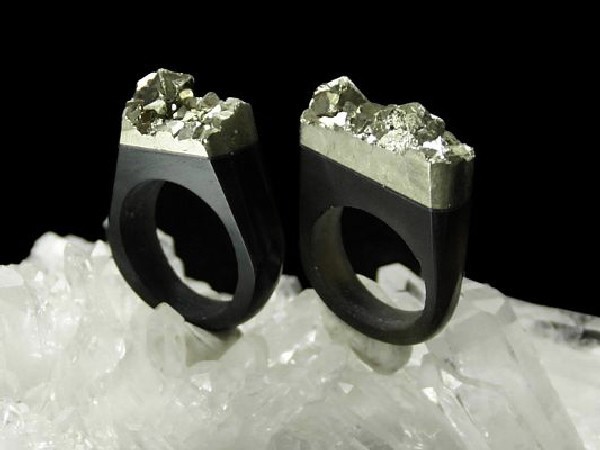 ANILLO OBSIDIANA CABUJON PIRITA