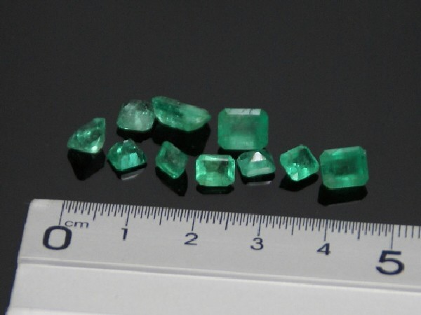 GEMAS RECTANGULAR ESMERALDA EXTRA 5x4mm