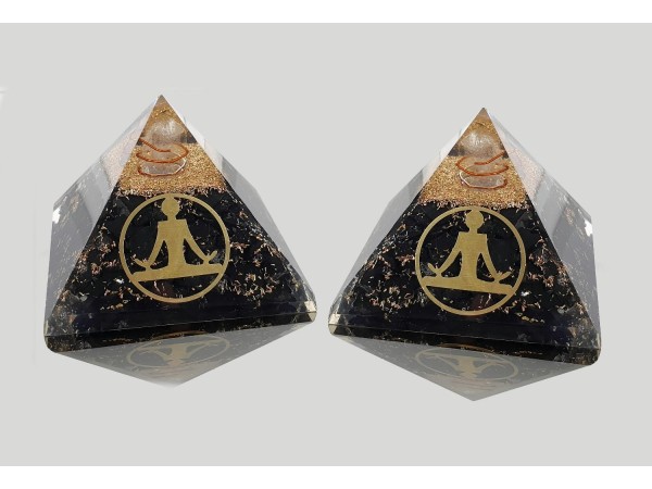 Piramide orgonite shungita 7x7 buda