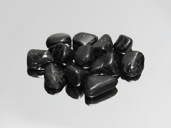 RODADO TURMALINA NEGRA 10 - 20mm (1kg)