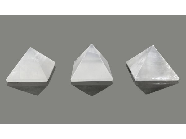 Piramide selenita 40/70mm (1kg)