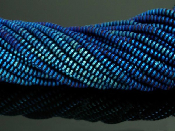 Hilo lenteja hematite color azul añil mate 4mm